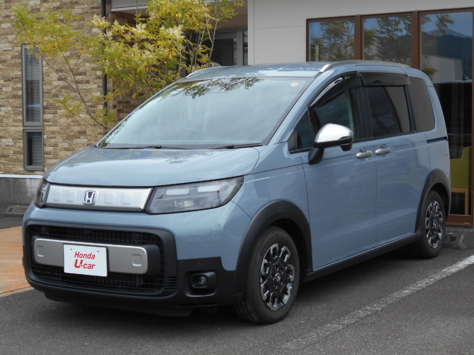 &nbsp;Honda　FREED&nbsp;e:HEV クロスター｜U-Carテラス